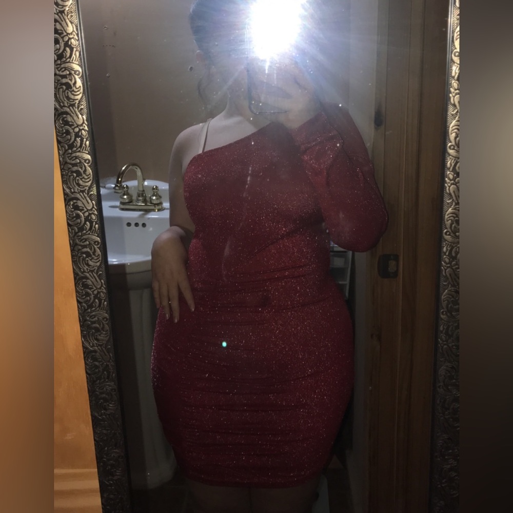 Red slim fit dress🍒